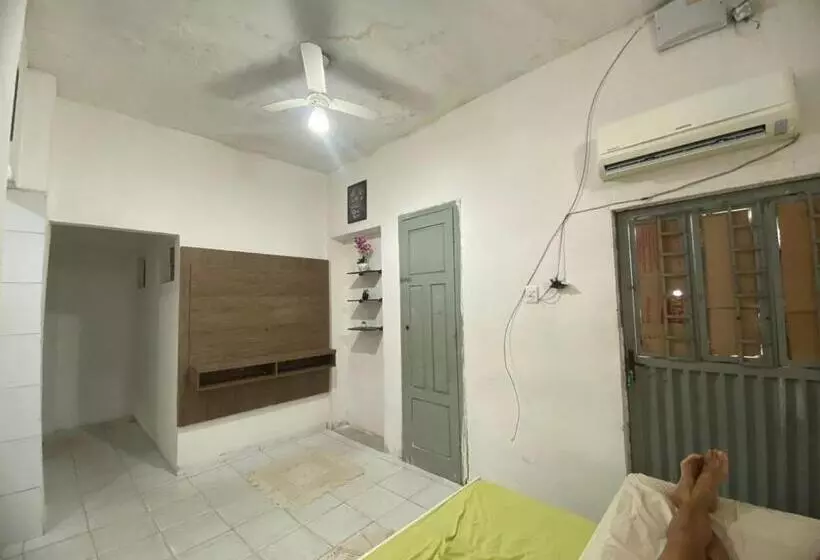 Hostel Luna