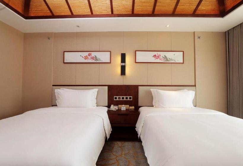 ホテル Laniakea Hot Spring Resort