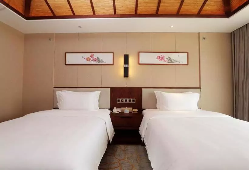 ホテル Laniakea Hot Spring Resort