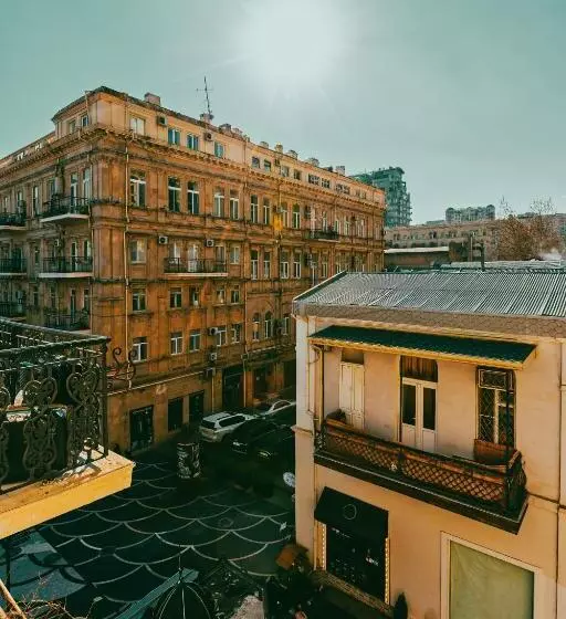 هتل Nizami By La Casa
