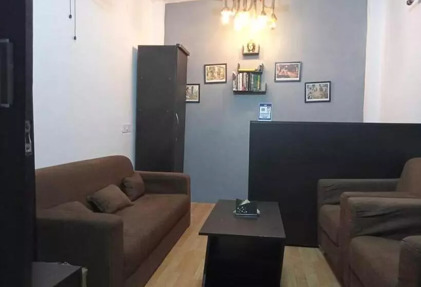 هتل Orchard Hill Retreat