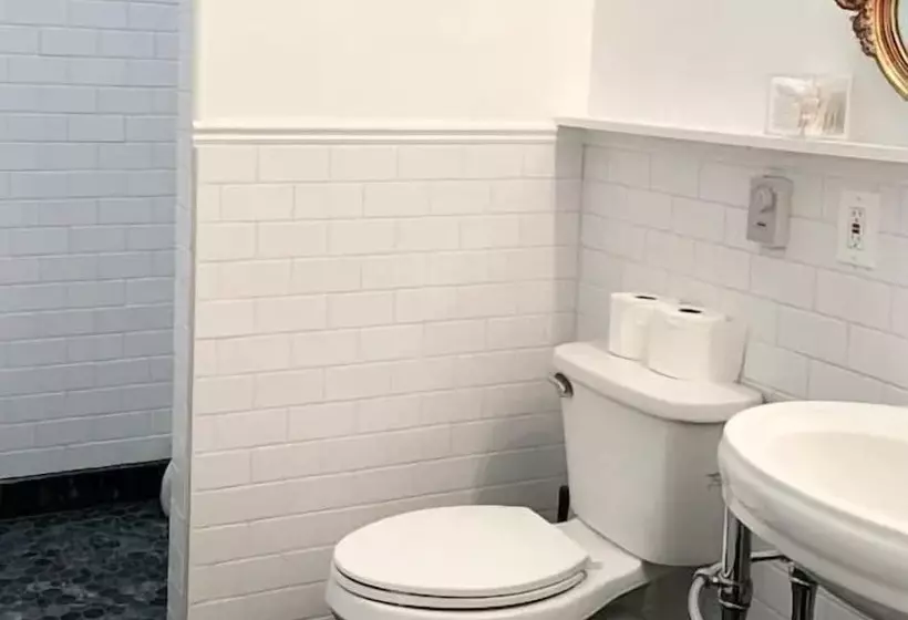 Hotelli Remedies Inn