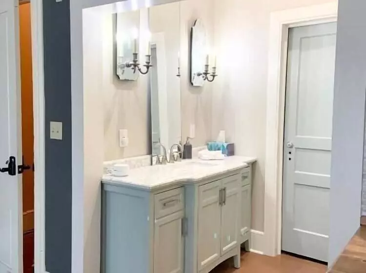 Hotelli Remedies Inn