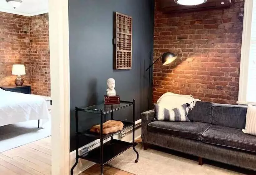 Hotelli Remedies Inn