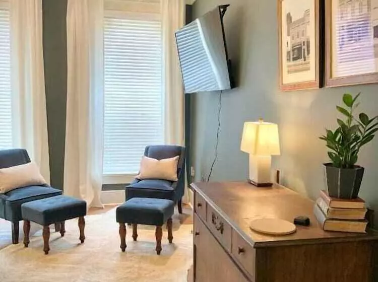 Hotelli Remedies Inn