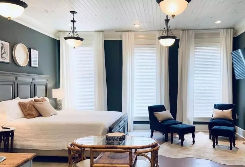 Hotelli Remedies Inn