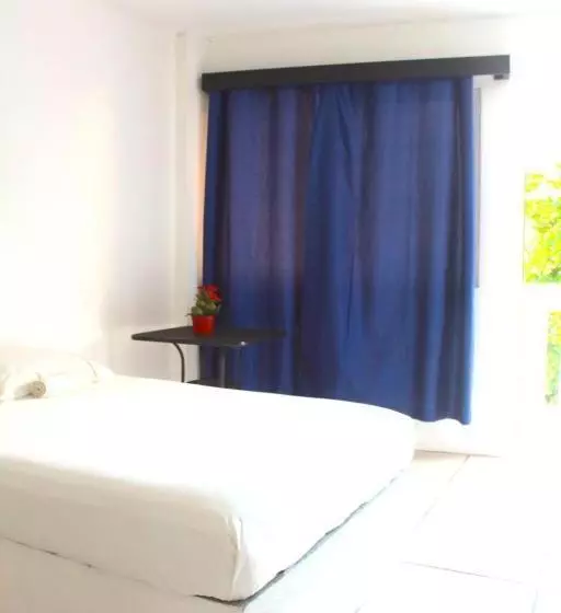 پانسیون Room In Guest Room Double Room For A Couple