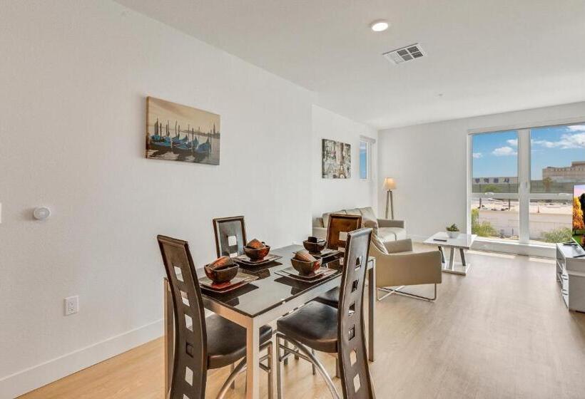 Apart Hotel Near Dodgers Stadium