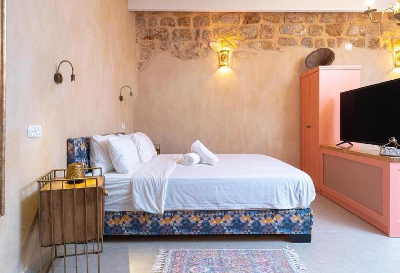 Aamiaismajoitus (B&B) Arabesque House