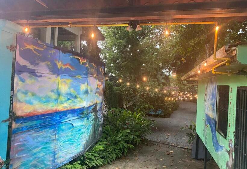 هتل Boutique Rooms At La Junta