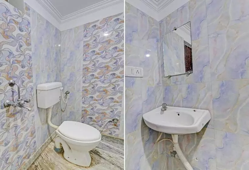 Hotelli Flagship Dinesh Home Stay
