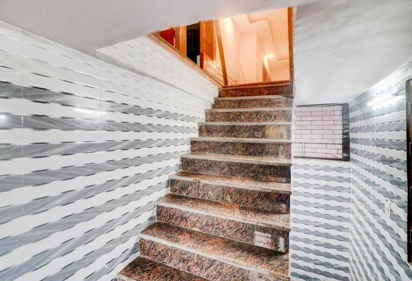 Hotel Oyo 77324  Shubham