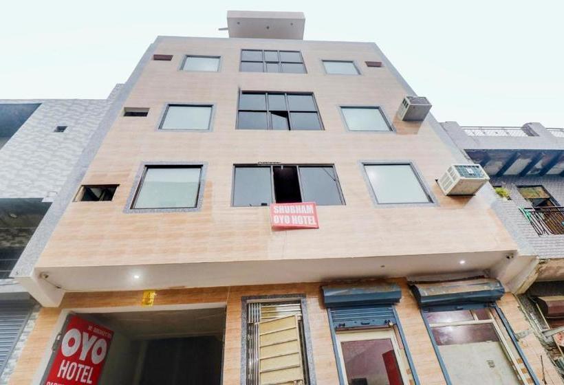 Hotel Oyo 77324  Shubham