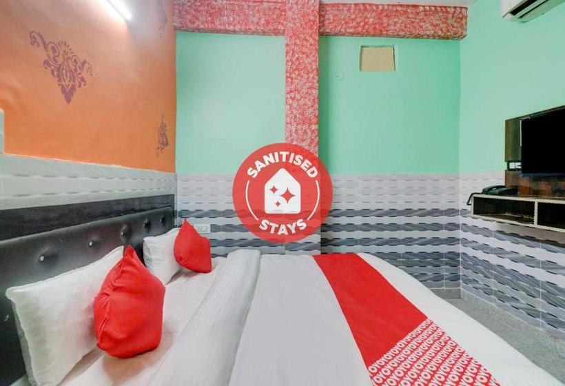 Hotel Oyo 77324  Shubham