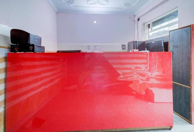 Hotel Oyo 77324  Shubham