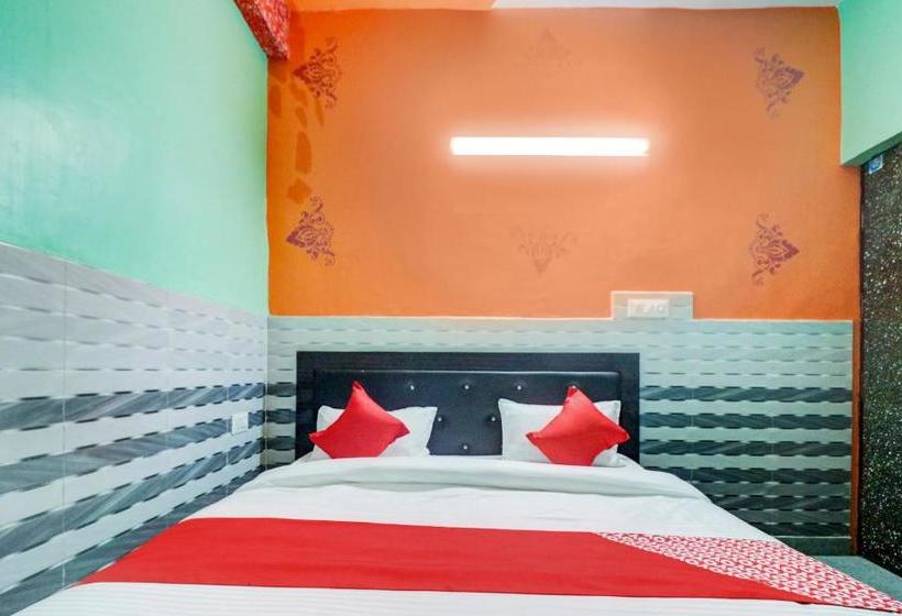 Hotel Oyo 77324  Shubham
