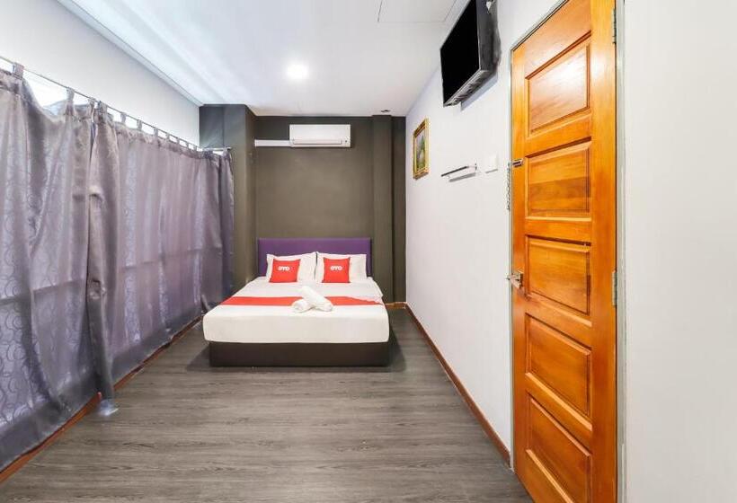 Hotel Oyo 89381 Moonnight