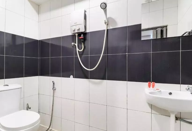 ホテル Oyo 89381 Moonnight