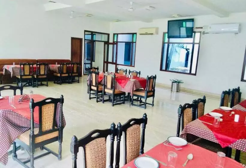 Hotelli Regency Bina