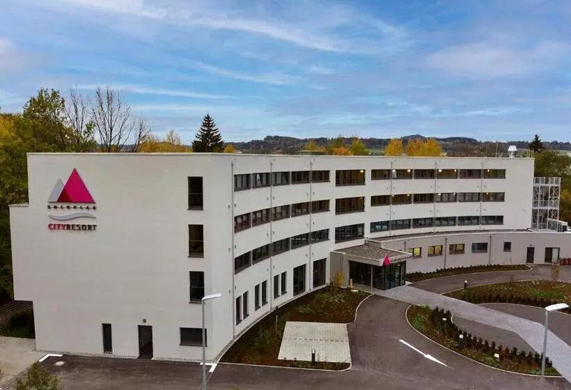 Hotelli Soloplan City Resort