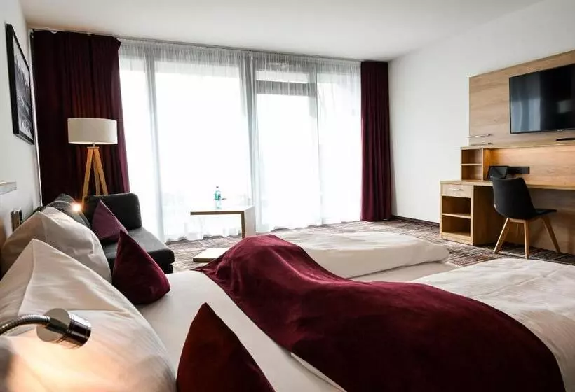 Hotelli Soloplan City Resort