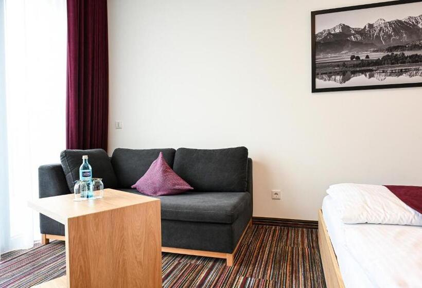 Отель Soloplan City Resort