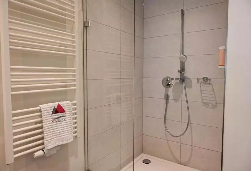 Hotelli Soloplan City Resort