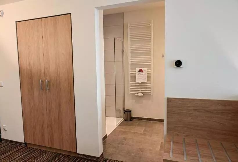 Hotelli Soloplan City Resort