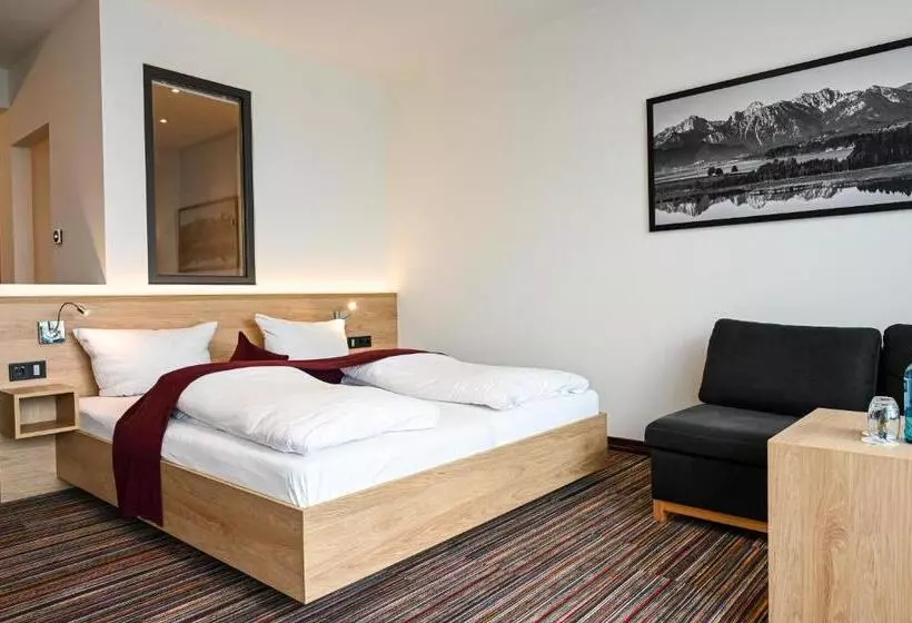 Hotelli Soloplan City Resort