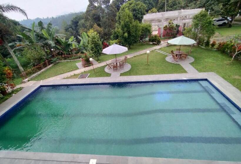 Hotell Villa Batu Tua Puncak Mitra Reddoorz
