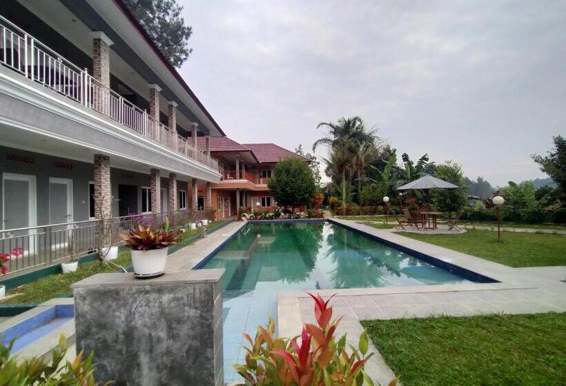 Hotell Villa Batu Tua Puncak Mitra Reddoorz