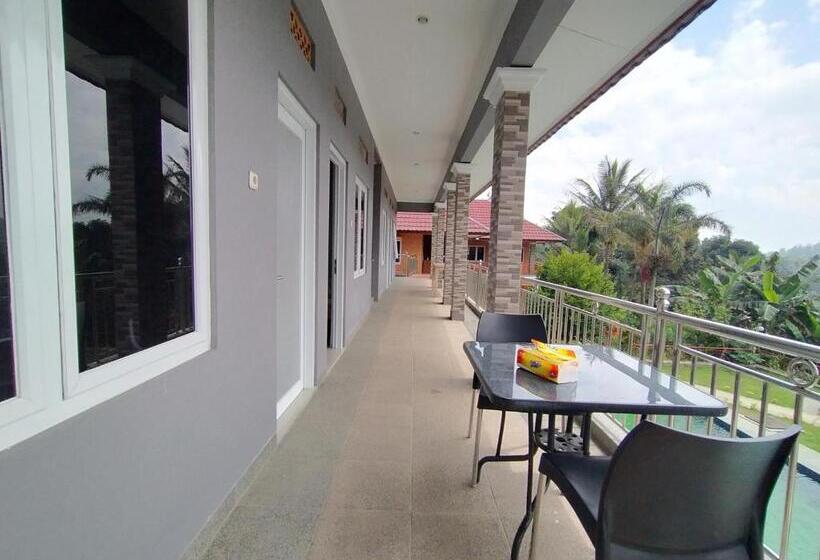 Hotell Villa Batu Tua Puncak Mitra Reddoorz