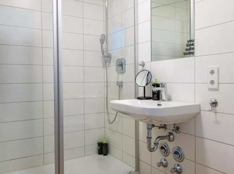 Limehome Passau Bahnhofstraße