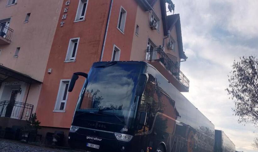 Pension Regent Green Leaf