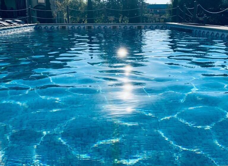 Pension Regent Green Leaf