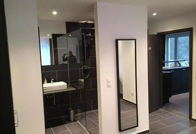 3h Apartments