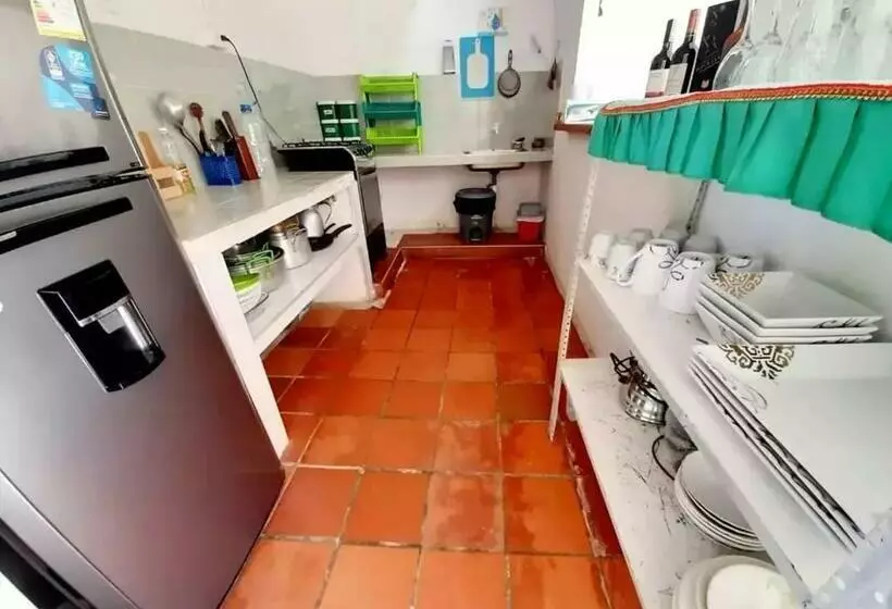 ユースホステル Hostal Donde Jose