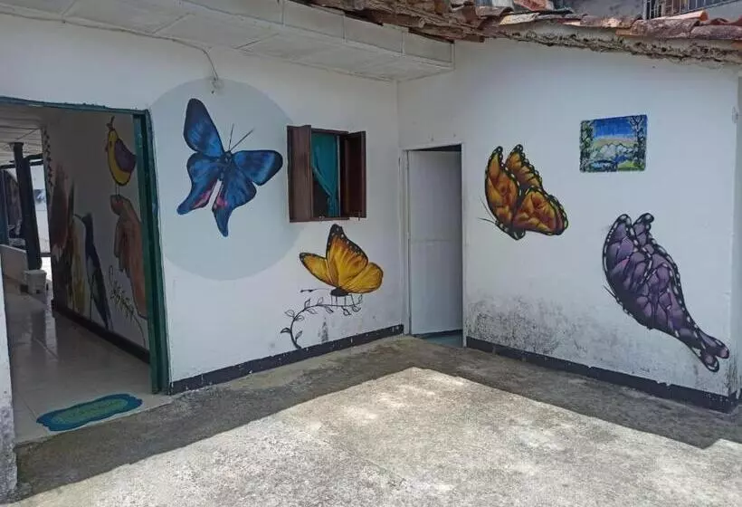 ユースホステル Hostal Donde Jose
