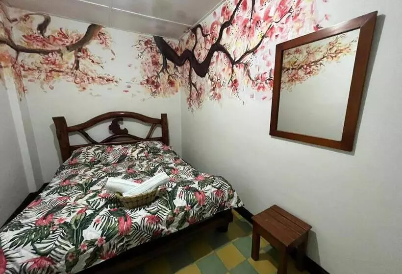ユースホステル Hostal Donde Jose