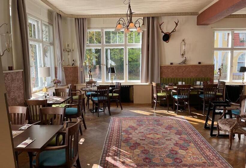 Bahnhofshotel Die Neue Bühne