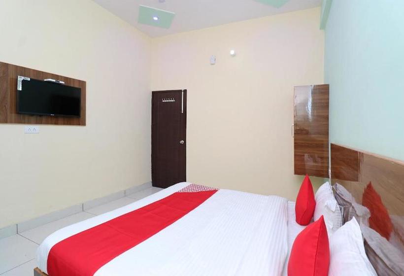 فندق Oyo 29006  Almond Leaf