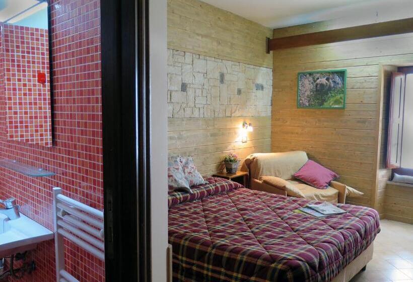 פנסיון Affittacamere Prato Rosso