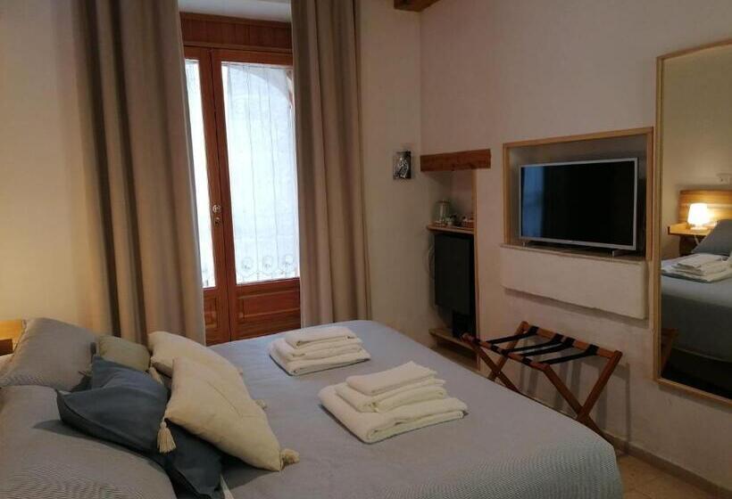 Panzió L Arco Antico Una Casa Sul Mare