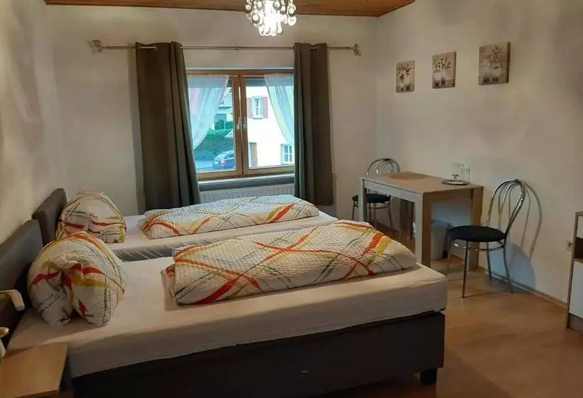 Gästehaus Apartments B & B27 Und Pension Waldhorn
