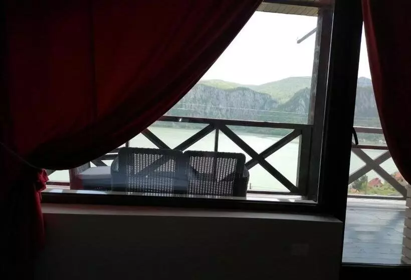 Pensiunea Decebal Resort   Cazanele Dunarii