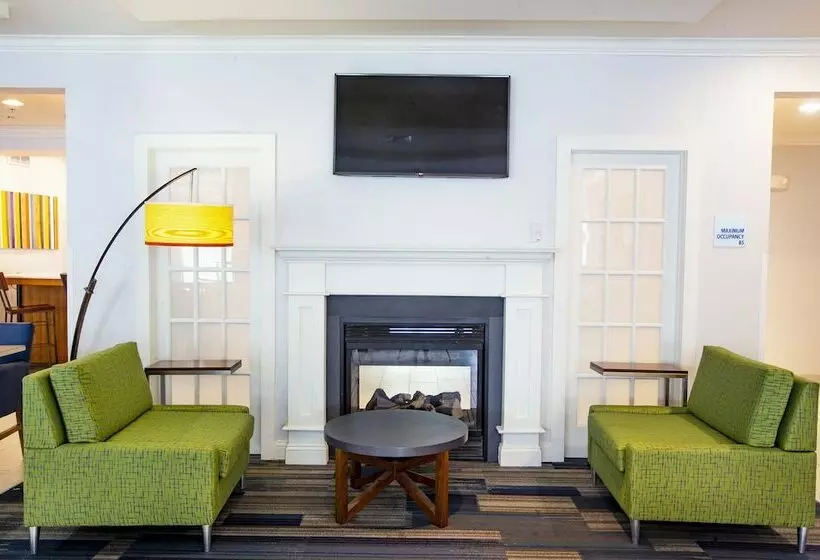 Holiday Inn Express Hotel & Suites Bethlehem Airport/allentown Area, An Ihg