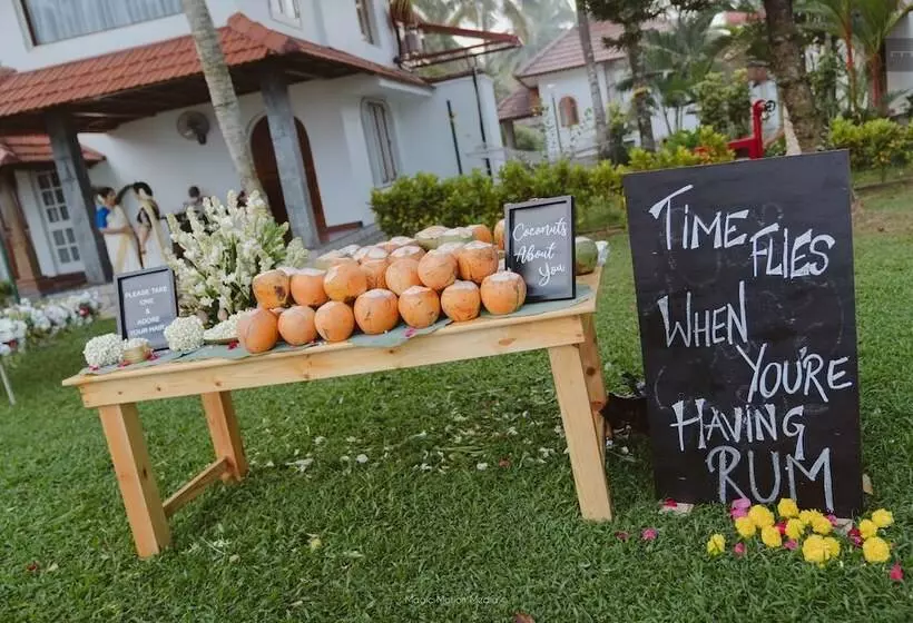 ホテル Backwater Ripples Kumarakom