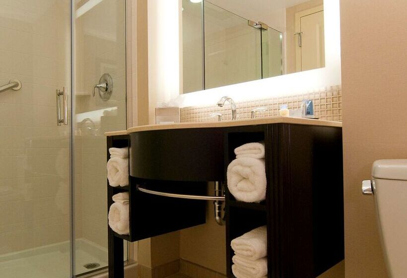 فندق Doubletree By Hilton  Sterling  Dulles Airport