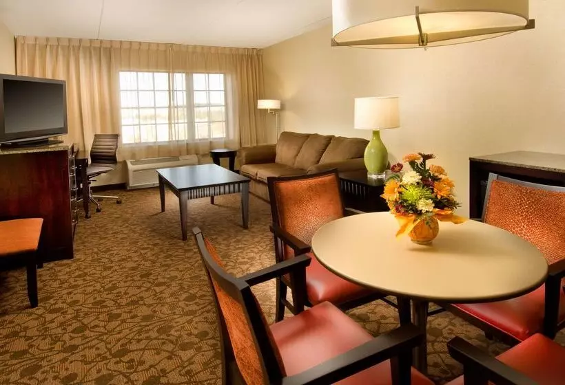 هتل Doubletree By Hilton  Sterling  Dulles Airport