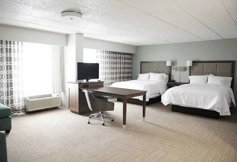 هتل Doubletree By Hilton  Sterling  Dulles Airport
